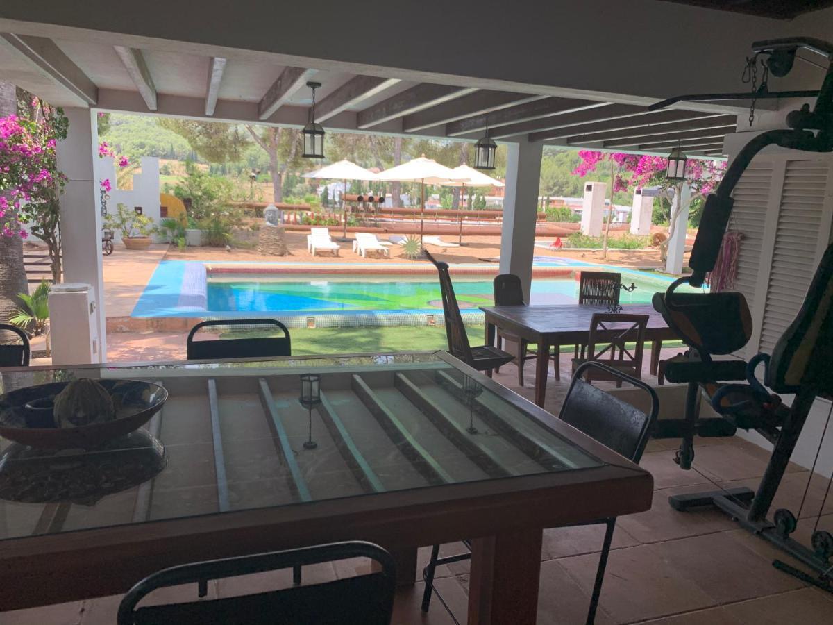 Ibiza Paradise Bed & Breakfast Santa Eularia des Riu Luaran gambar