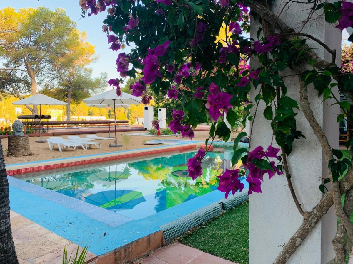 Ibiza Paradise Bed & Breakfast Santa Eularia des Riu Luaran gambar