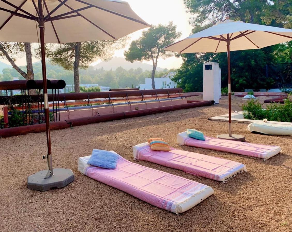 Ibiza Paradise Bed & Breakfast Santa Eularia des Riu Luaran gambar
